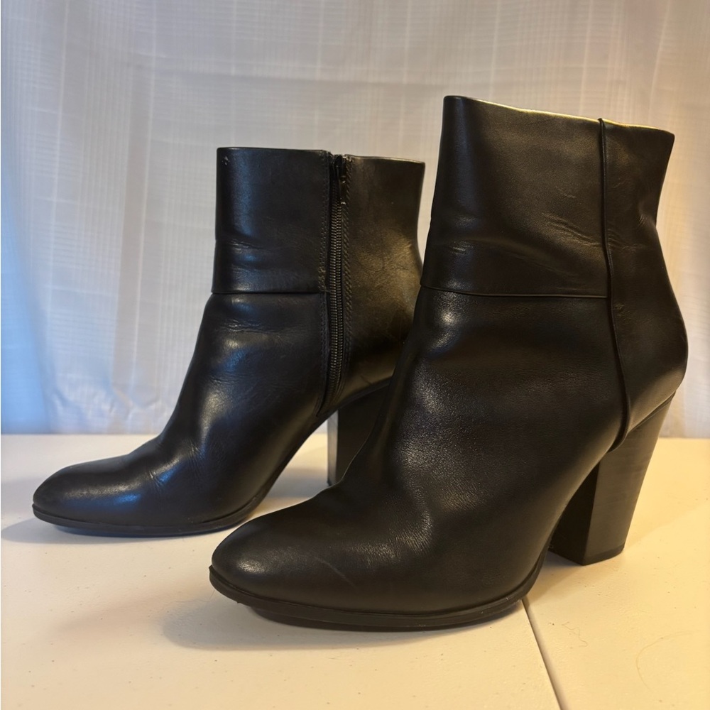 Nine West Black Ankle Booties